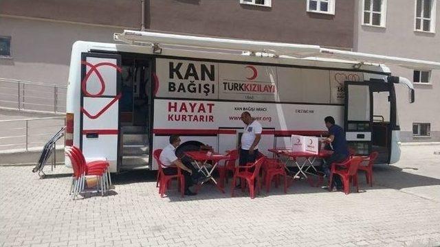 Erzincan’da Eğitim Çalışanları Üçüncü Kez Kan Bağışında Bulundu