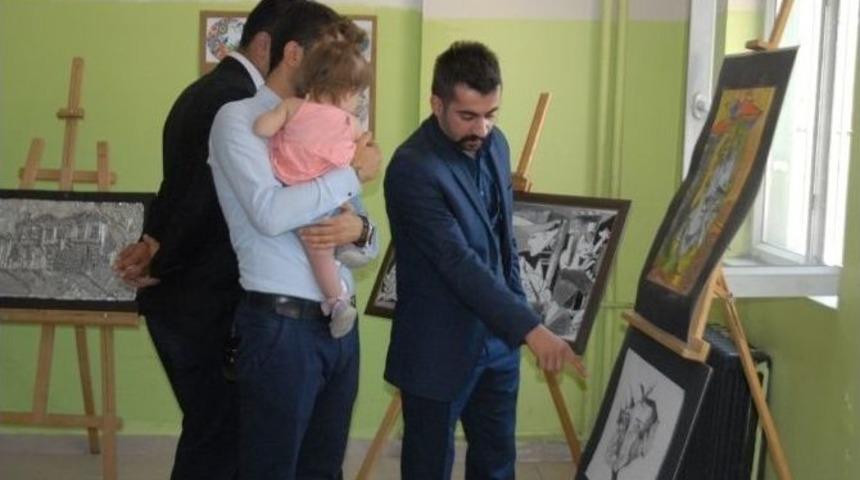 Şırnak &Ccedil;pl&rsquo;de Et&uuml;t Merkezi A&ccedil;ılışı Ve Yılsonu Sergisi