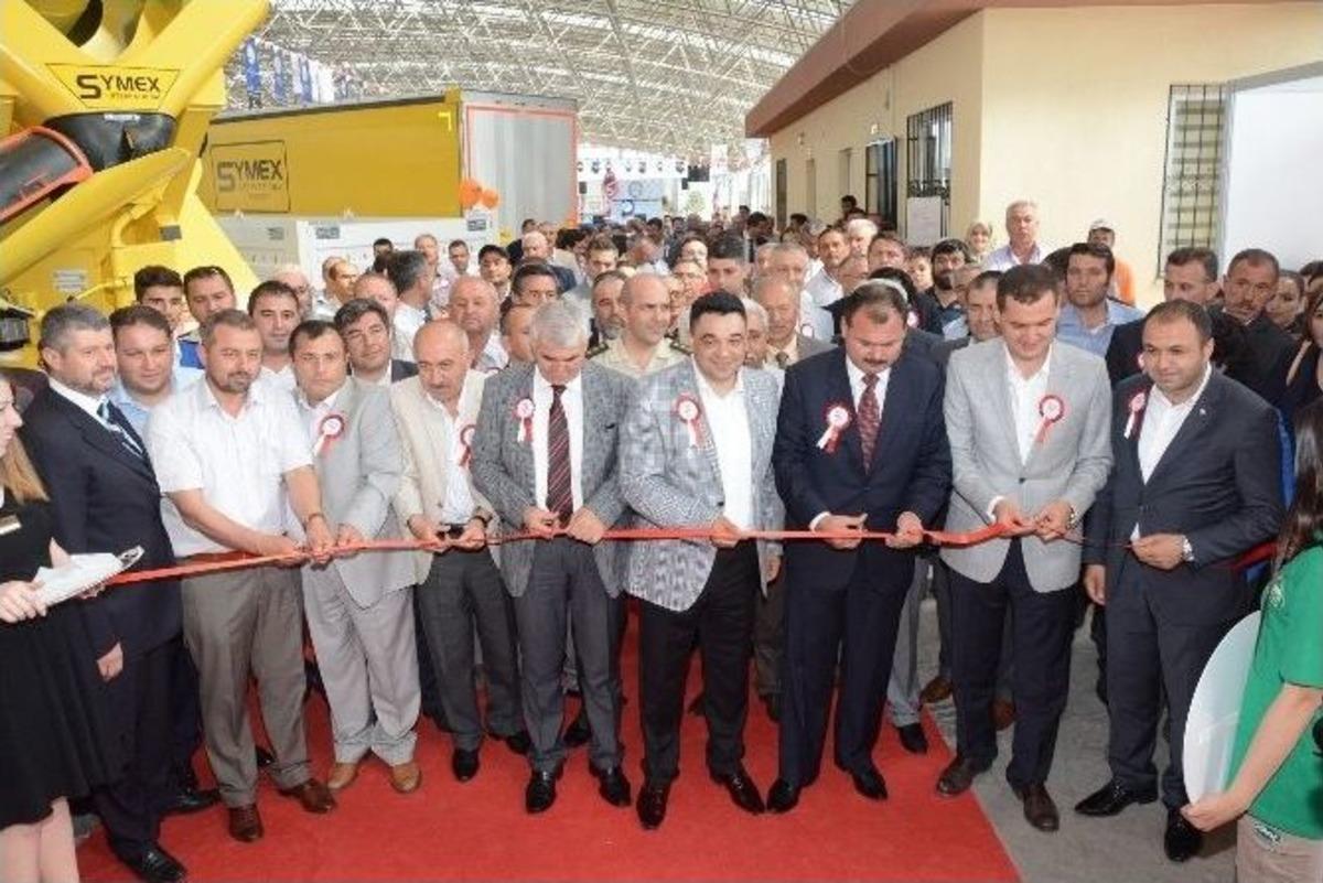 Aksaray&rsquo;da Sanayi, Ticaret Ve Turizm Fuarı A&ccedil;ıldı