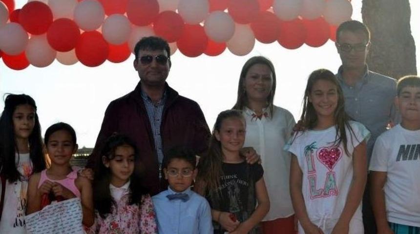 Başkan Akın, Başarılı &Ouml;ğrencileri Sevindiriyor