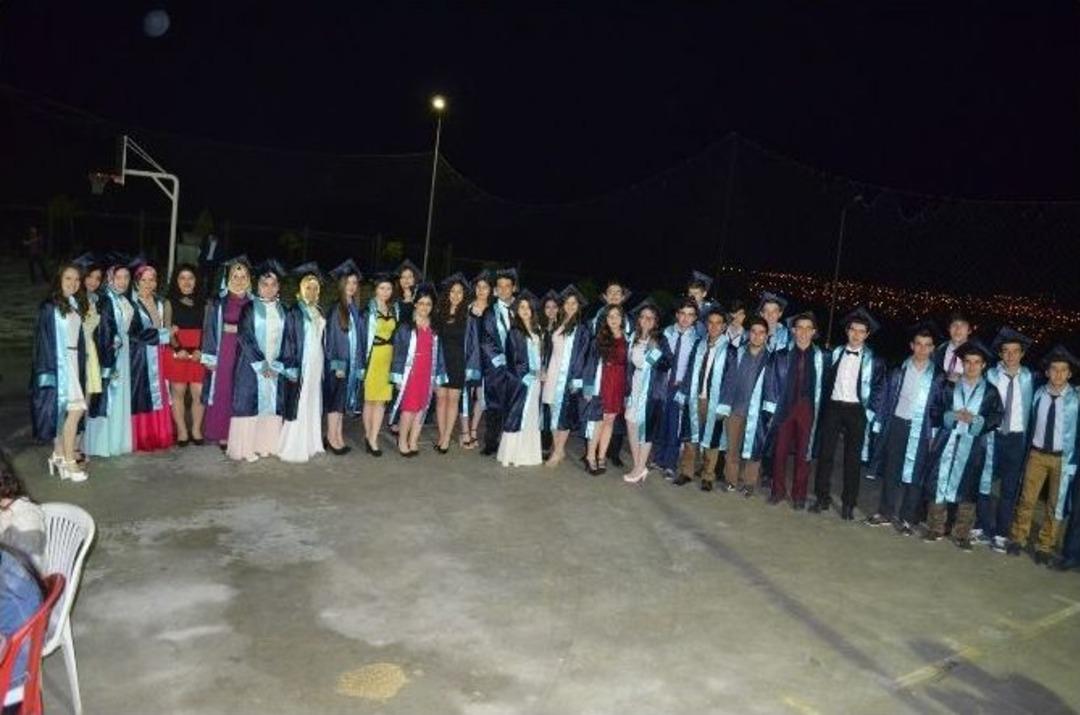 Kula Anadolu &Ouml;ğretmen Lisesi &Uuml;&ccedil;&uuml;nc&uuml; Mezunlarını Verdi