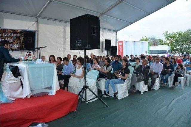 Zahit Atam Ve Seçkin Serpil Kiraz Festivali Kapsamında Süleymanpaşalılarla Buluştu