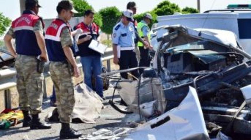 Malatya-kayseri Kara Yolunda Kaza