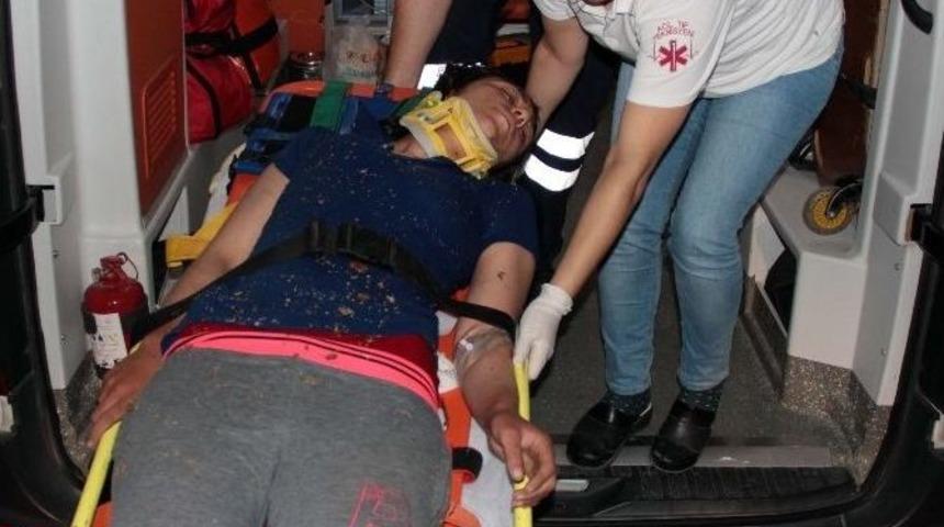 &Ouml;lmek İsteyen Gen&ccedil; Kız Can Simidiyle Kurtarıldı