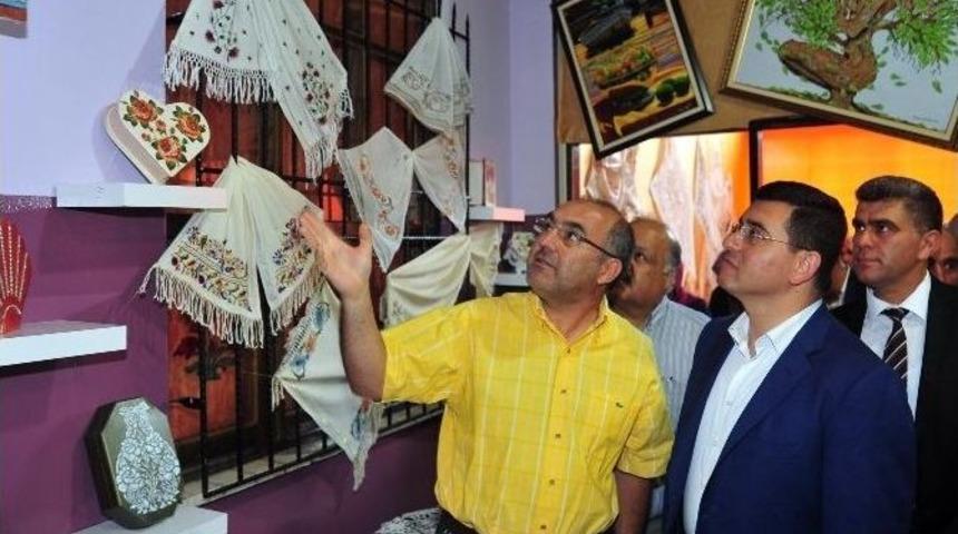 Akmek Kursiyerinin Eserleri Reyona &Ccedil;ıkıyor