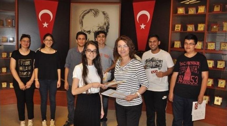 Gkv &Ouml;zel Okullarında Karne Heyecanı