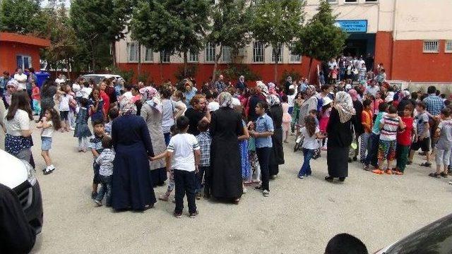 Gaziantep&rsquo;te Bir Okulun &Ouml;ğrencileri Karne Almadı 2