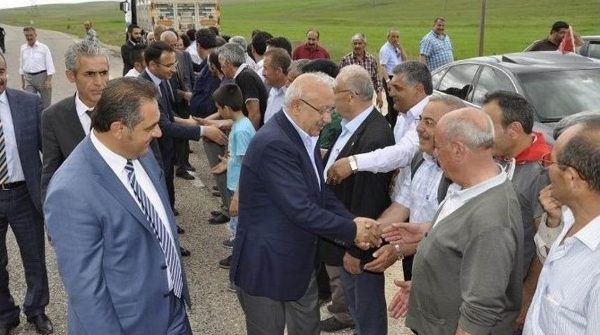 Mhp Sivas Milletvekili Dağgez, G&uuml;r&uuml;n İl&ccedil;esini Ziyaret Etti