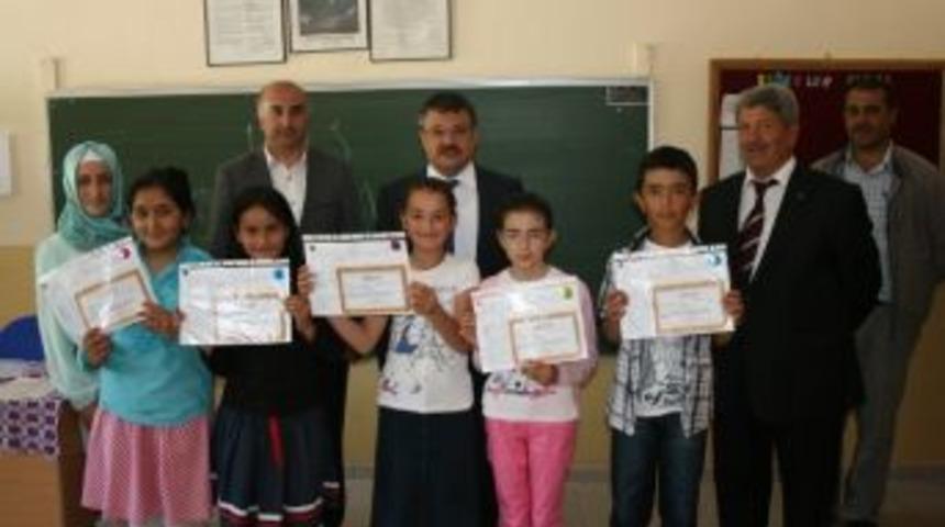 Ada, &Ouml;ğrencilerin Karne Sevincine Ortak Oldu