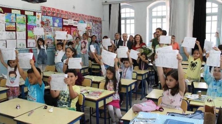 Denizli&rsquo;de &Ouml;ğrencilerin Karne Sevinci