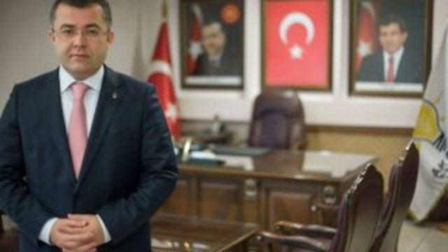 Ak Parti İl Başkanı Keskin, Öğrencileri Tebrik Etti