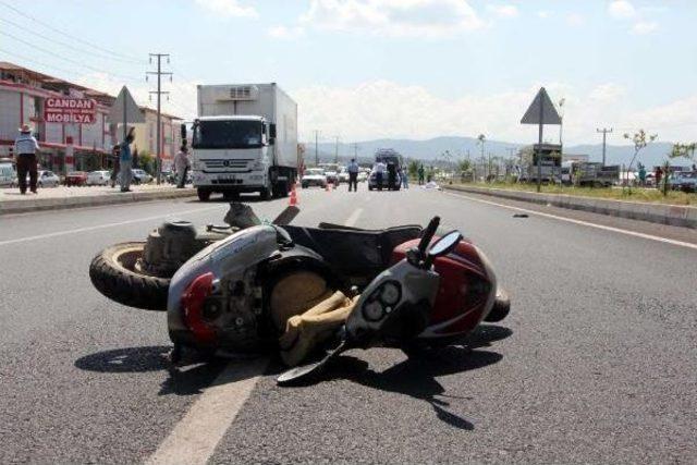 Hastaneye Götürülen Oğlunun Peşinden Giderken Çarptığı Motosikletli Öldü