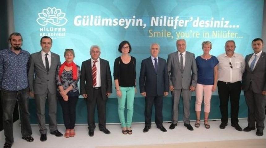 Fransa&rsquo;dan &Ouml;rnek Alındı, Fransa&rsquo;ya &Ouml;rnek Oldu