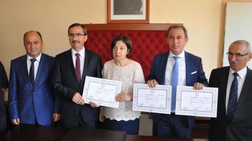 Denizli Vekilleri Mazbatalarını Aldı