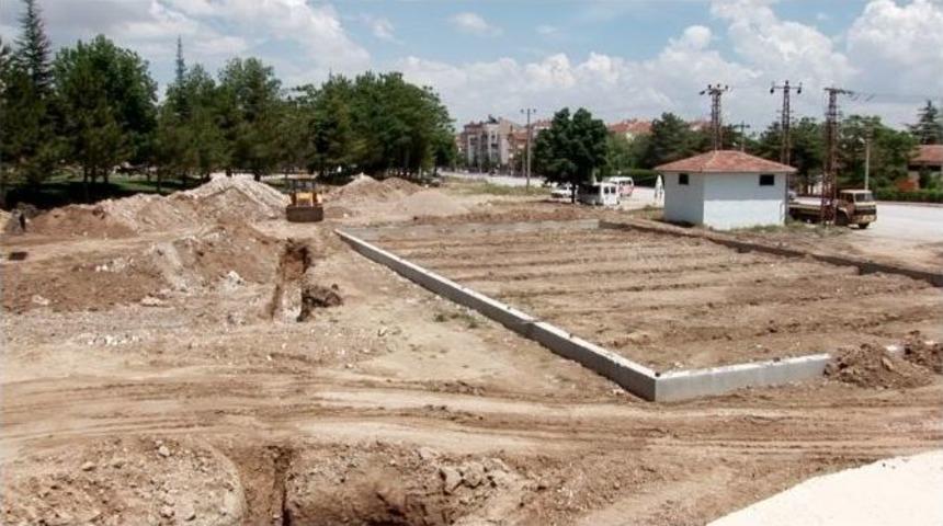 Necmettin Erbakan Parkı&rsquo;nda &Ccedil;alışmalar Devam Ediyor