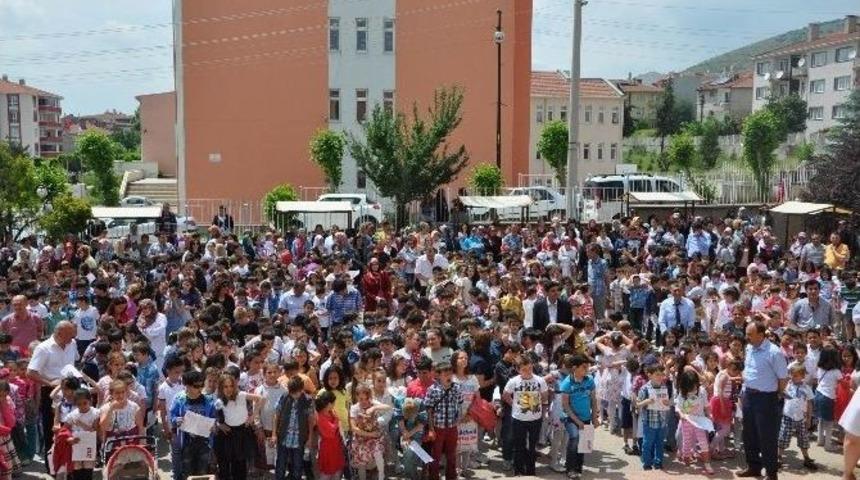 Boz&uuml;y&uuml;k&rsquo;te De Tatil Zili &Ccedil;aldı