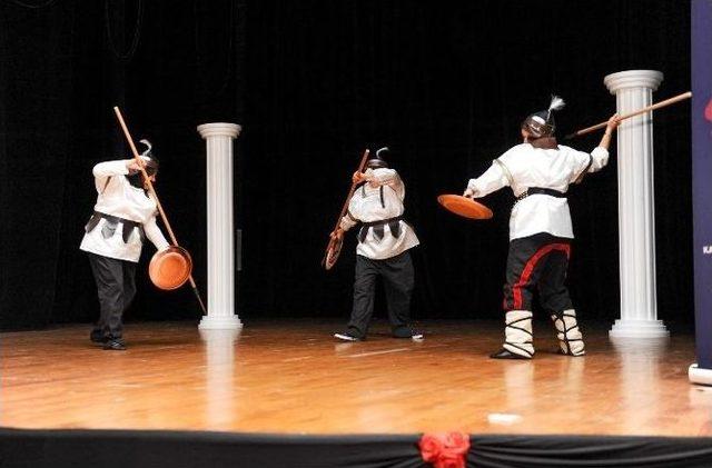 Altındağlı Kadınlar Sahnenin Tozunu Attırdı 1