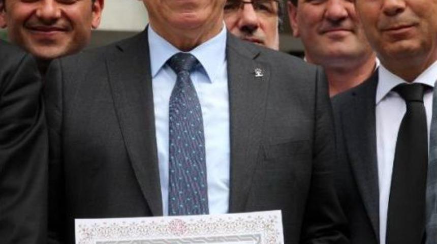 Cumhurbaşkanı Erdoğan'ın Cezaevi Savcısı Milletvekili Mazbatasını Aldı