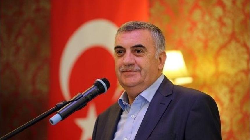 To&ccedil;oğlu Sakaryaspor&rsquo;un Geleceğine İlişkin Net Konuştu: