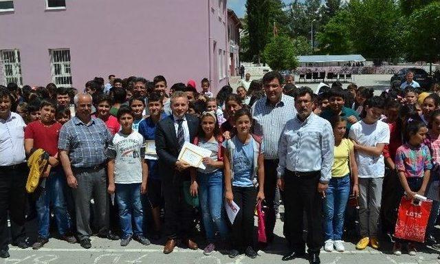 -korkuteli’de 9 Bin 958 Öğrenci Karne Aldı