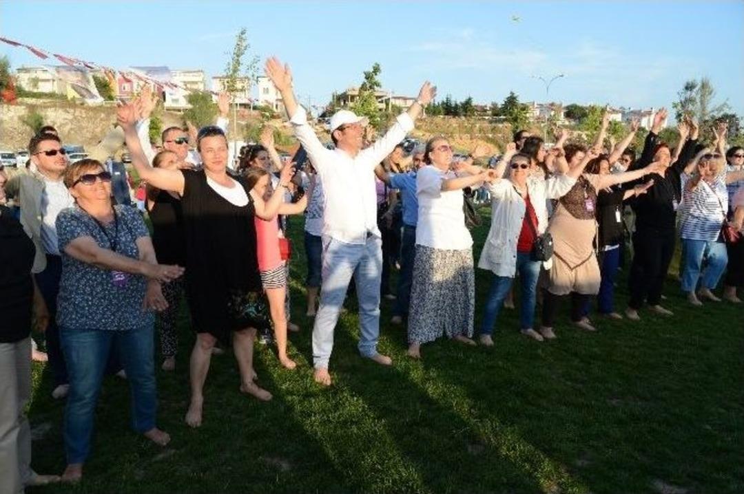 Beylikd&uuml;z&uuml;l&uuml;ler, &Ccedil;ıplak Ayaklarıyla Stres Attı