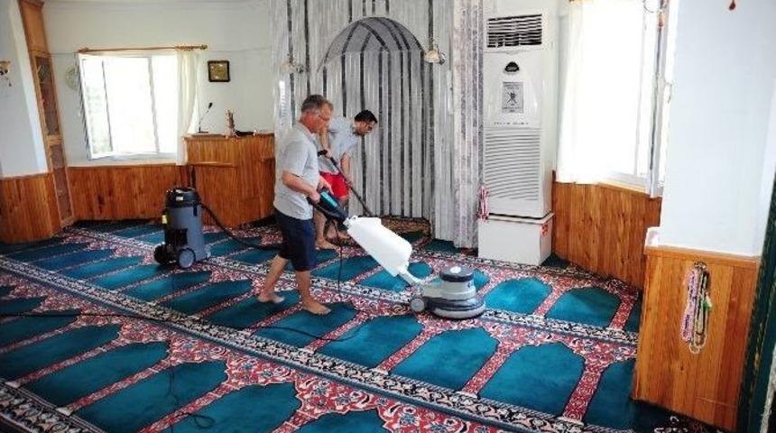 Seferihisar&rsquo;da &ldquo;ramazan&rdquo; Seferberliği