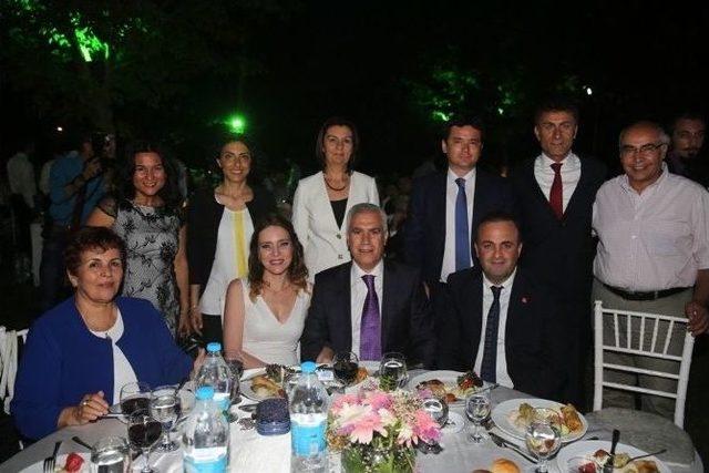 Nilüfer Belediyesi Çalışanları 28. Kuruluş Yıldönümünü Kutladı