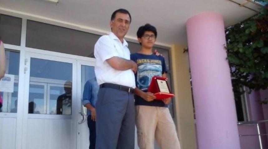 &Ouml;ğrencilerin Karne Heyecanı