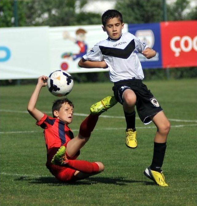 Roma Forması Giyen Salih Uçan Balkan Cup'a Renk Kattı