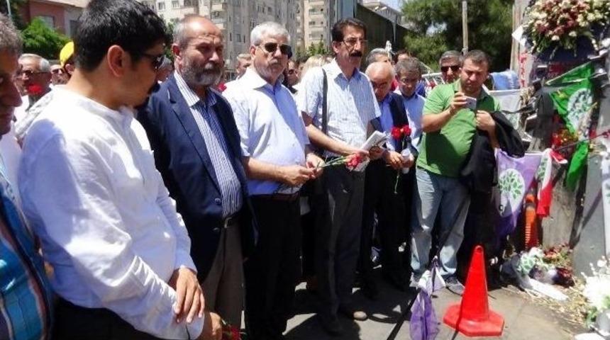 Ankara&rsquo;dan Gelen Stk Temsilcileri, Bombanın Patladığı Yerde A&ccedil;ıklama Yaptı