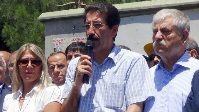 Ankara&rsquo;dan Gelen Stk Temsilcileri, Bombanın Patladığı Yerde A&ccedil;ıklama Yaptı 1