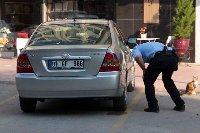 Polisin Lpg’li Otomobilde Sızıntı Nöbeti