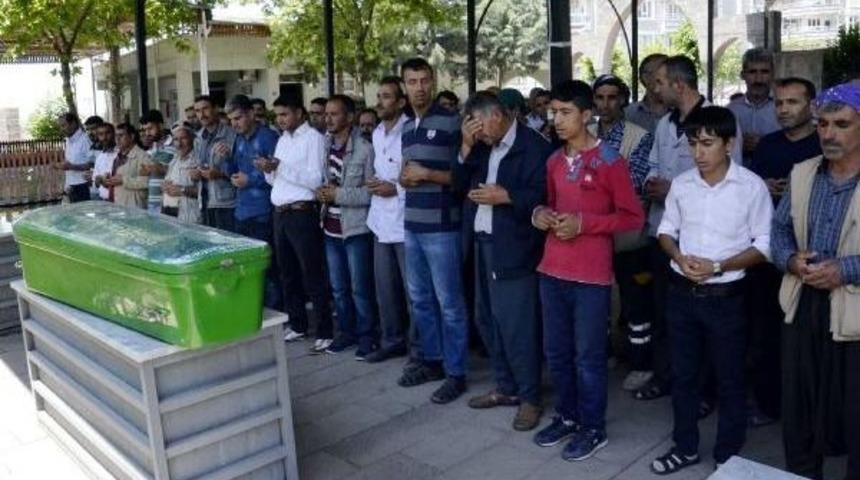 Siverek&rsquo;Te 8 Ay Sonra Cesedi Bulunan Dişkaya Toprağa Verildi