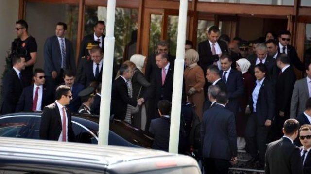 Cumhurbaşkanı Erdoğan, Azerbaycan'dan Döndü (2)