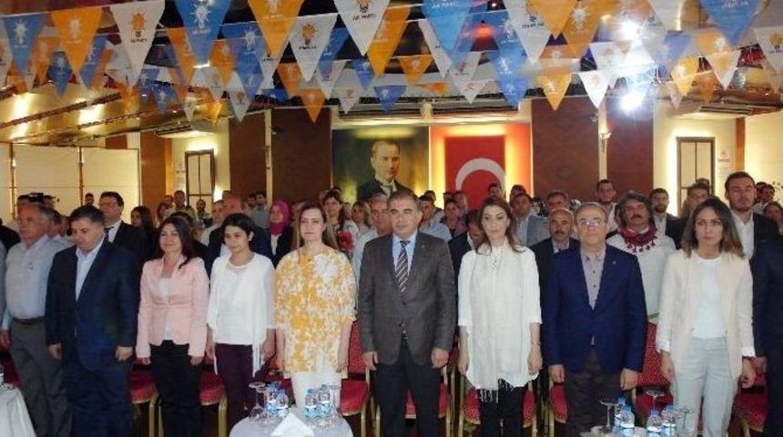 N&uuml;khet Hotar&rsquo;dan İzmir Teşkilatına Uyarı