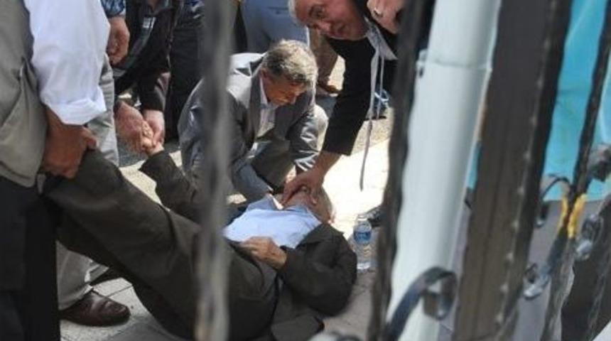 Diyanet Başm&uuml;fettişi Cami A&ccedil;ılışında Kalbine Yenildi