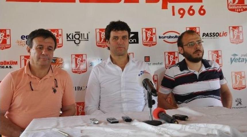 Balıkesirspor Teknik Direkt&ouml;r&uuml; Cihat Arslan İstifa Etti