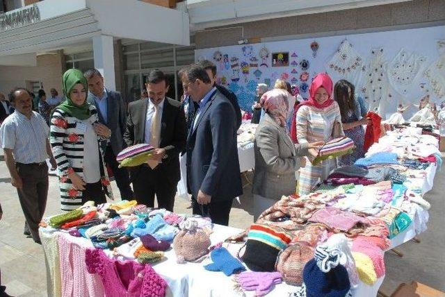 Saraylı Kadınlardan El İşi Sergisi 1