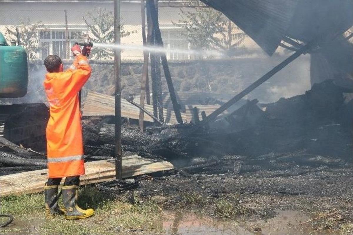 Dsi Deposunda Yangın