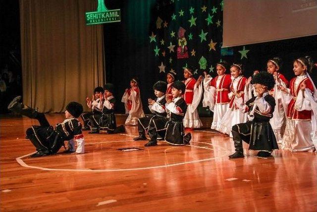 Şehitkamilli &Ouml;ğrencilerden Unutulmaz Yıl Sonu Etkinliği 2