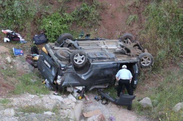 Mezuniyet Dönüşü Kaza: 1 Ölü, 5 Yaralı