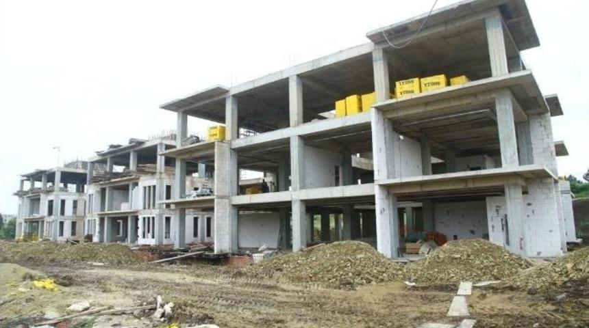 Başiskele Yeni Belediye Binasında &Ccedil;alışmalar S&uuml;r&uuml;yor