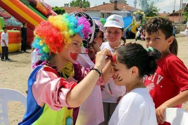 Bursagaz’dan Özel Okul Gibi Köy Okulu