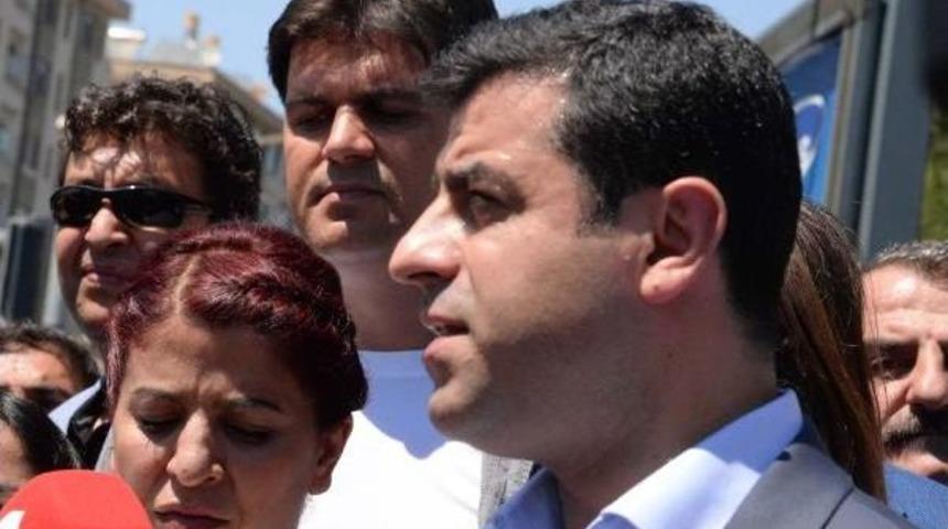 Hdp Eş Başkanı Demirtaş'a 2 Koruma Polisi Veildi