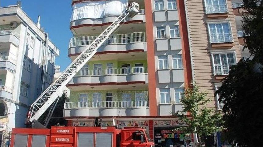 İtfaiye Ekibi Ocakta Unutulan Yemek İ&ccedil;in Harekete Ge&ccedil;ti