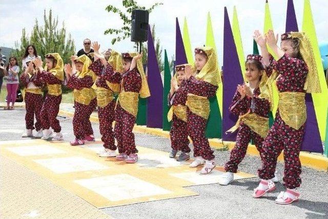 Oyunpazarı Öğrencileri Mezun Oldu