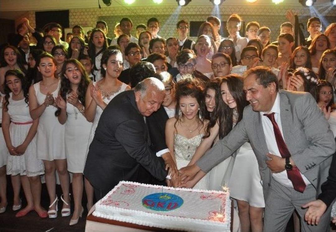 Gkv&rsquo;liler Muhteşem Baloda Emrah&rsquo;la Coştu