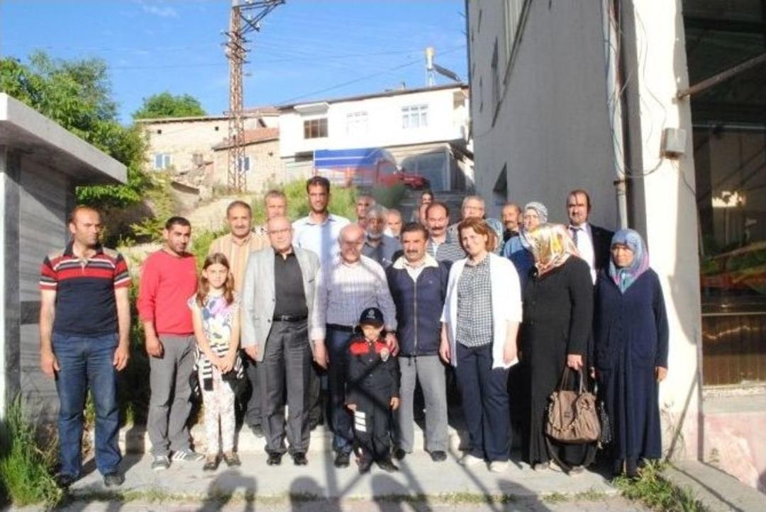 Ak Parti İl&ccedil;elere Teşekk&uuml;r Ziyareti Ger&ccedil;ekleştirdi