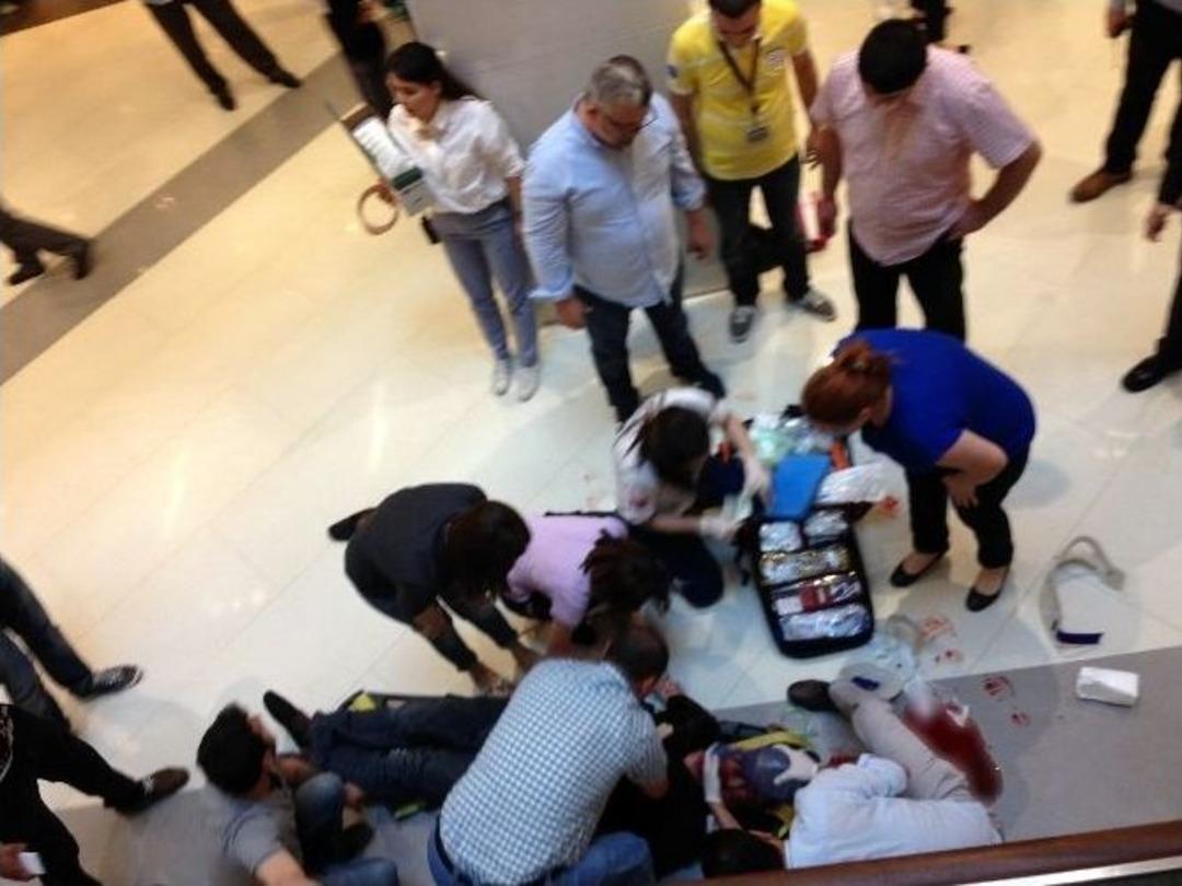 Sakarya&rsquo;da Bir Avm&rsquo;de Y&uuml;ksekten D&uuml;şme: 1 &Ouml;l&uuml;