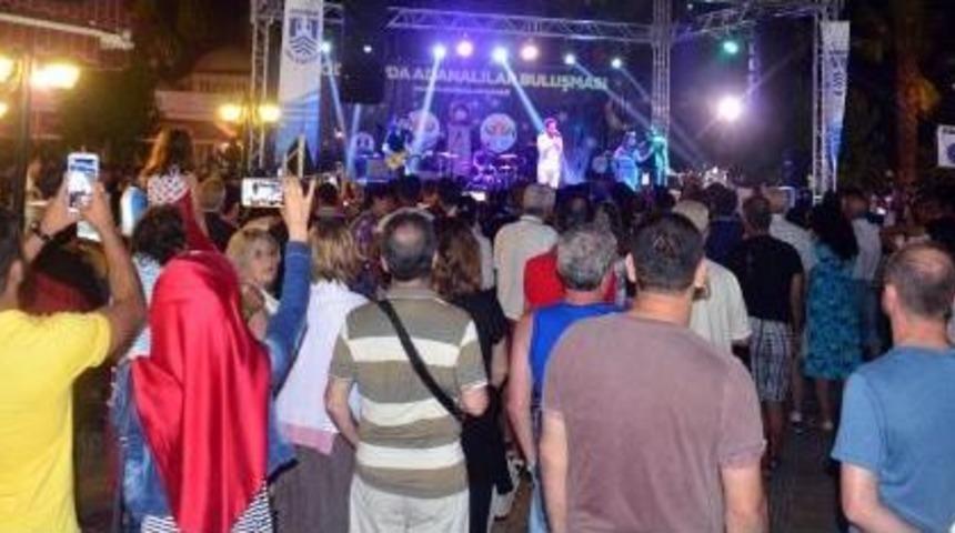 Bodrum'da D&uuml;zağa&ccedil; Sevenleriyle Buluştu